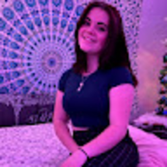 Meet your Posher, Paige - Picture 1 of 1